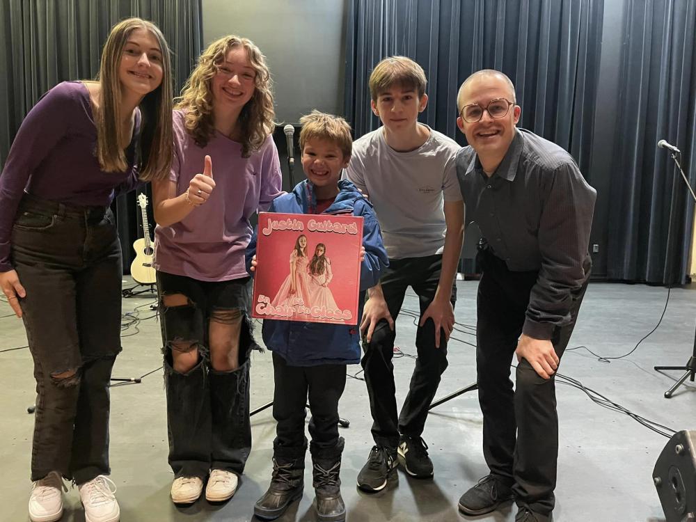 Spectacle Justin Guitard